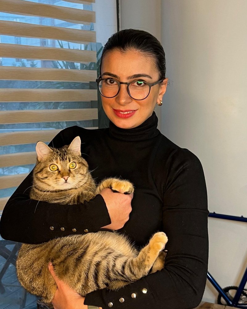 Elif Karagoz